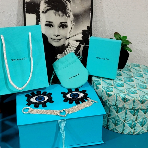 ✨️ Tiffany & Co. Multi-Chain Open Heart Bracelet ✨️ - Picture 8 of 16